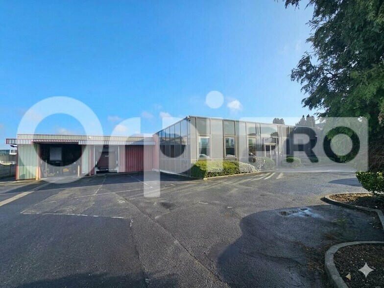 Local d'activités dans Coulommiers à vendre - Photo de l’immeuble – Image 1 sur 4