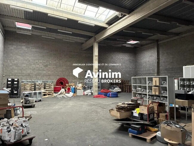 Plus de détails pour Industriel/Logistique à louer