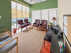 23 W 8th St, Bayonne, NJ à louer Photo intérieure– Image 2 sur 11