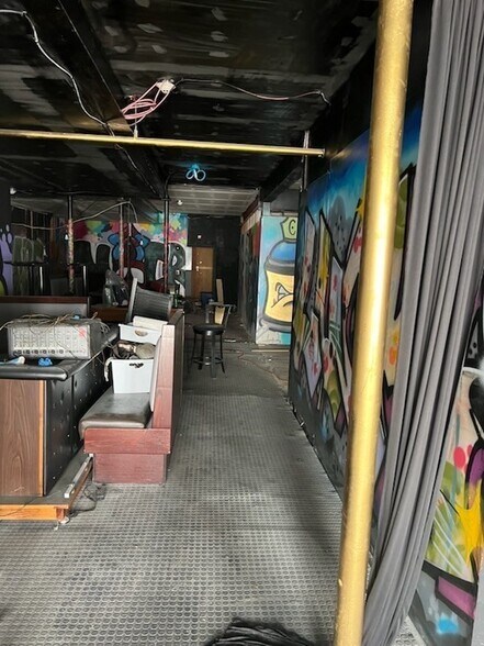 5 Main Rd, Tiverton, RI à louer - Photo de l’immeuble – Image 2 sur 4