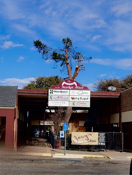 4555 E University Blvd, Odessa, TX à louer - Photo de l’immeuble – Image 1 sur 4