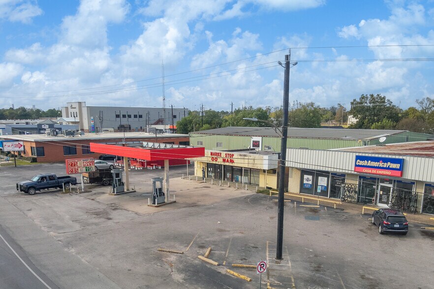 10317 Market St, Houston, TX à vendre - Photo de l’immeuble – Image 2 sur 4