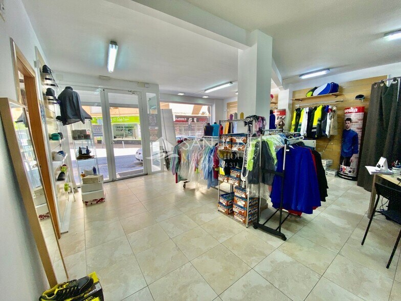 Local commercial dans Benidorm, Alicante à vendre - Photo de l’immeuble – Image 2 sur 14