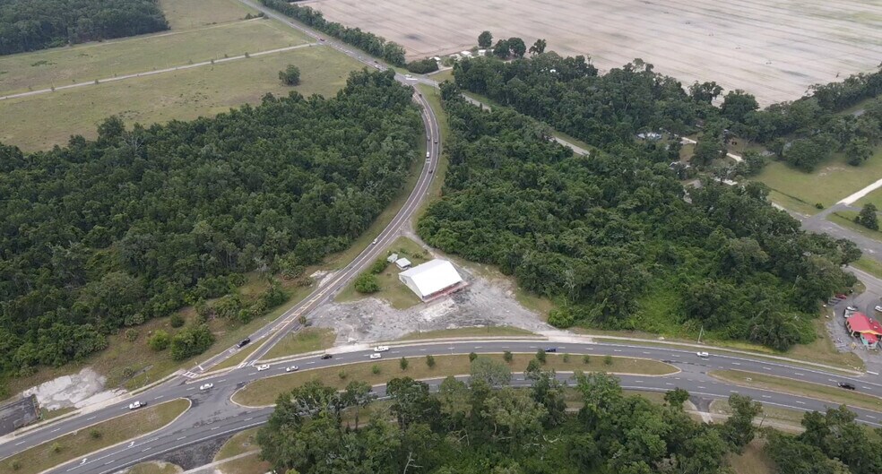 7200 US-19 Hwy, Fanning Springs, FL à vendre - Photo de l’immeuble – Image 3 sur 4
