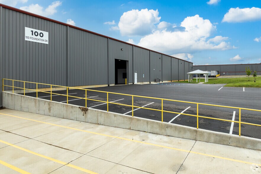 100 Foundation Dr, Campbellsville, KY à louer - Photo de l’immeuble – Image 2 sur 6