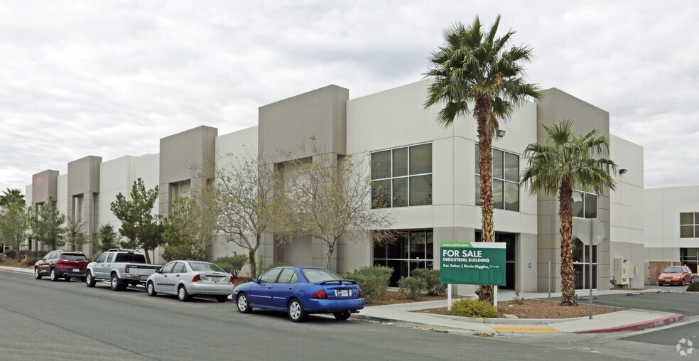 6647 Schuster St, Las Vegas, NV à louer - Photo principale – Image 1 sur 2