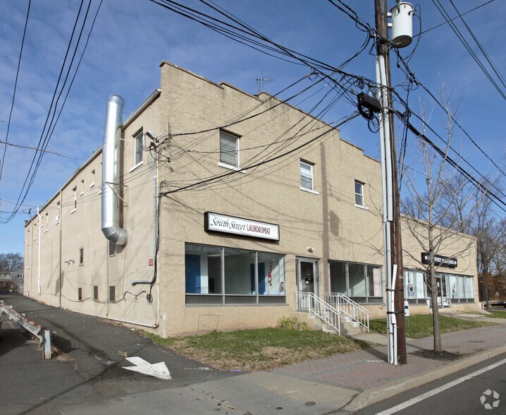 440 S Main St, Manville, NJ à louer - Photo de l’immeuble – Image 2 sur 7