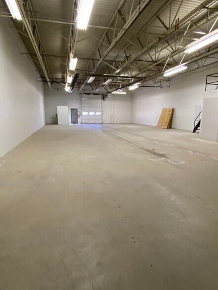115 S Reynolds Rd, Toledo, OH à louer - Photo de l’immeuble – Image 2 sur 5