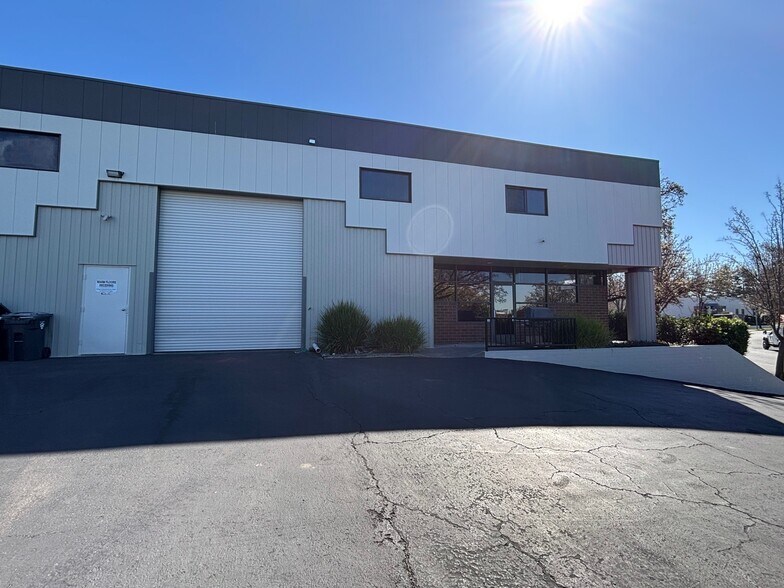 908 Enterprise Way, Napa, CA à louer - Photo intérieure – Image 3 sur 9
