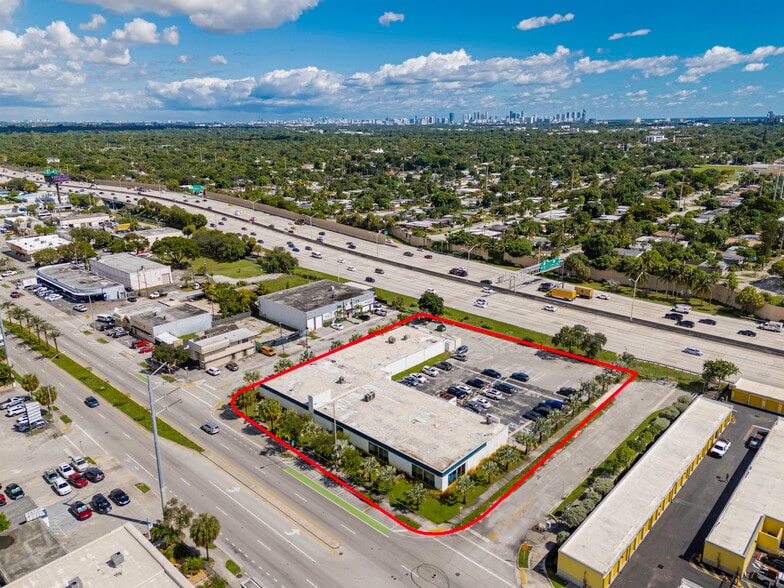 11575 NW 7th Ave, Miami, FL à vendre - Photo de l’immeuble – Image 2 sur 17