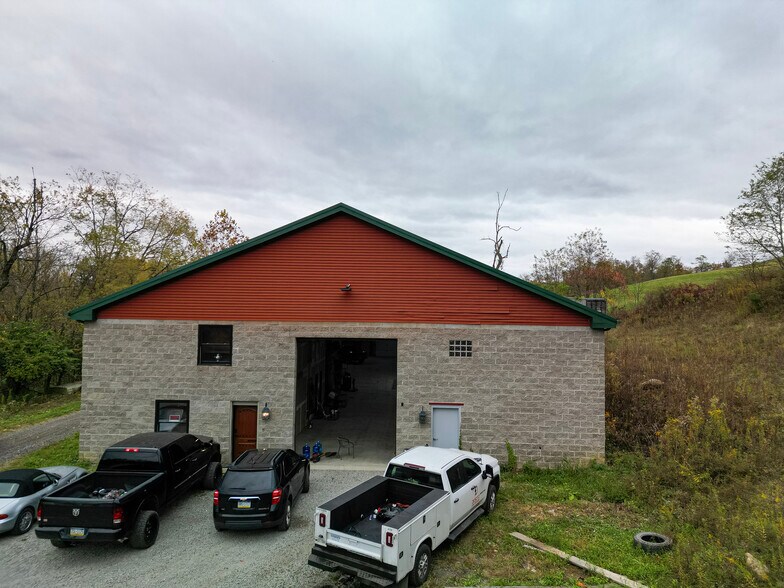 6331 State Route 88, Finleyville, PA à vendre - Photo de l’immeuble – Image 3 sur 42