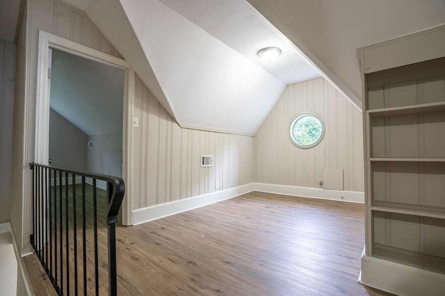 2107 Bolton Rd NW, Atlanta, GA à louer - Photo intérieure – Image 3 sur 8
