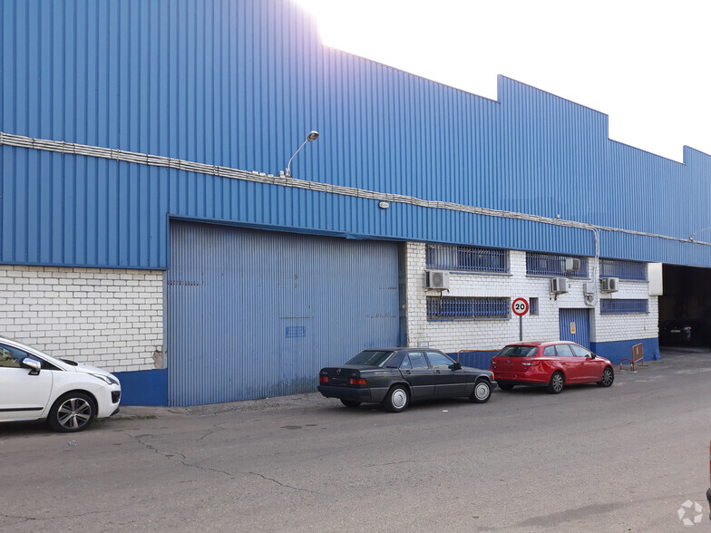 Industriel/Logistique dans Fuenlabrada, Madrid à vendre - Photo principale – Image 1 sur 17