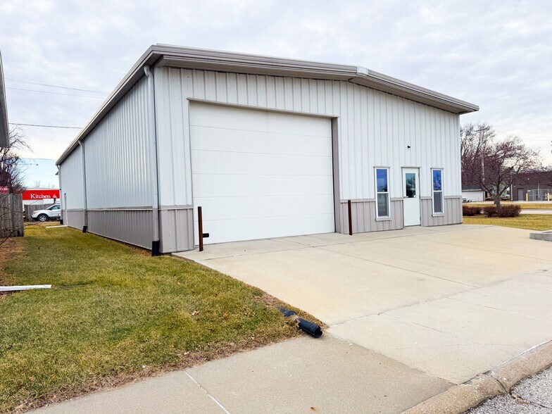 108 W Hammond St, Red Oak, IA à vendre - Photo de l’immeuble – Image 2 sur 17