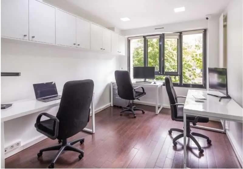 Bureau dans Neuilly-sur-Seine à louer Photo intérieure– Image 1 sur 9