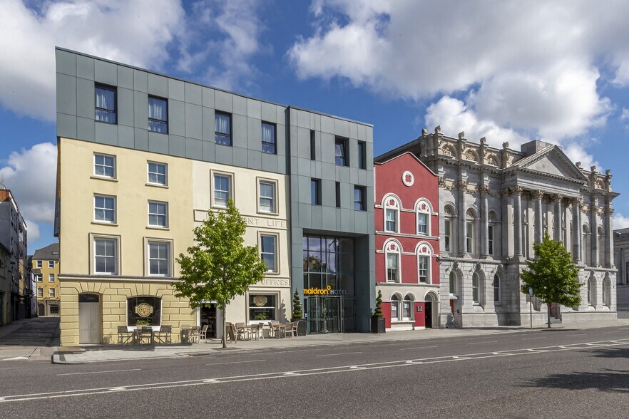 Services hôteliers dans 93-96 South Mall, Cork à vendre - Photo principale – Image 1 sur 1