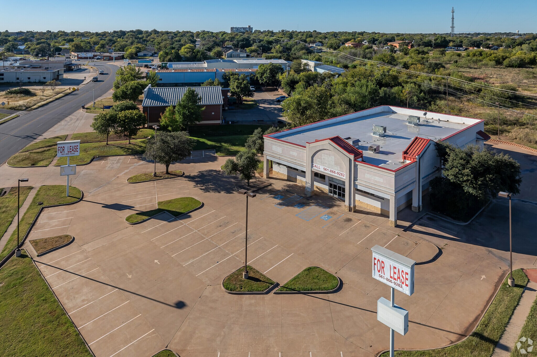 3201 Seymour Hwy, Wichita Falls, TX à louer Photo principale– Image 1 sur 26