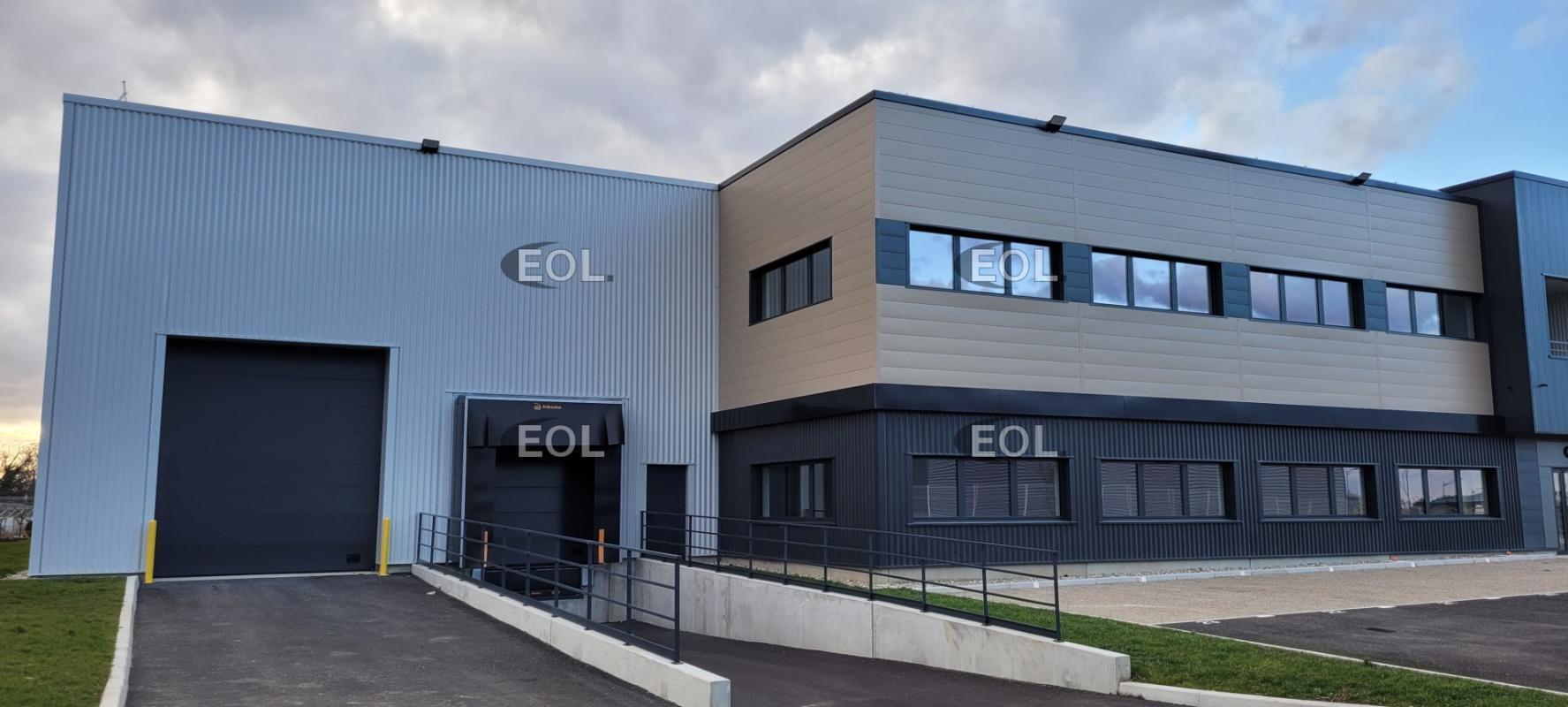 Industriel/Logistique dans Colombier-Saugnieu à louer Photo de l’immeuble– Image 1 sur 6