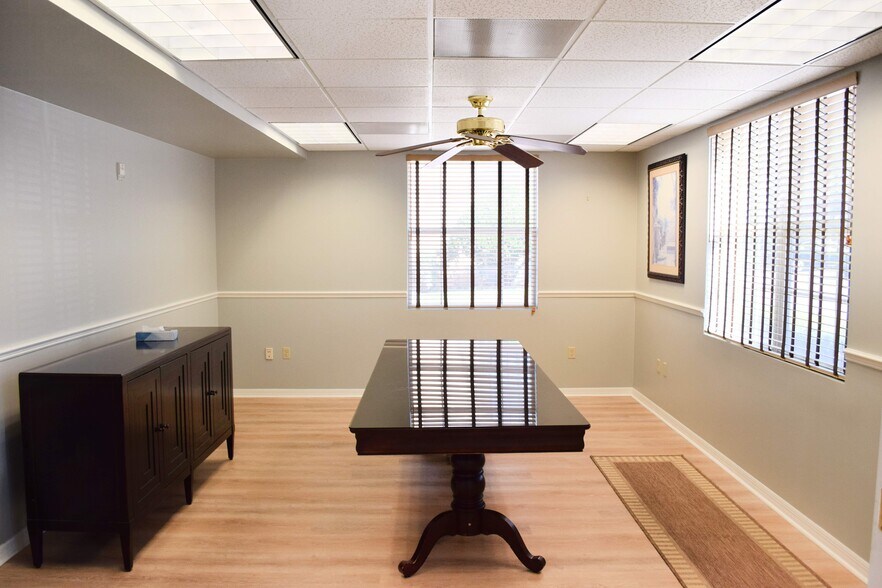 2707 W Fairbanks Ave, Winter Park, FL à louer - Photo de l’immeuble – Image 3 sur 8