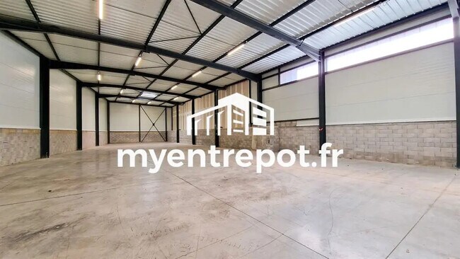 Plus de détails pour Industriel/Logistique à louer