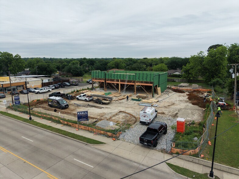 1060 Abram st, Arlington, TX à louer - Photo de l’immeuble – Image 2 sur 9