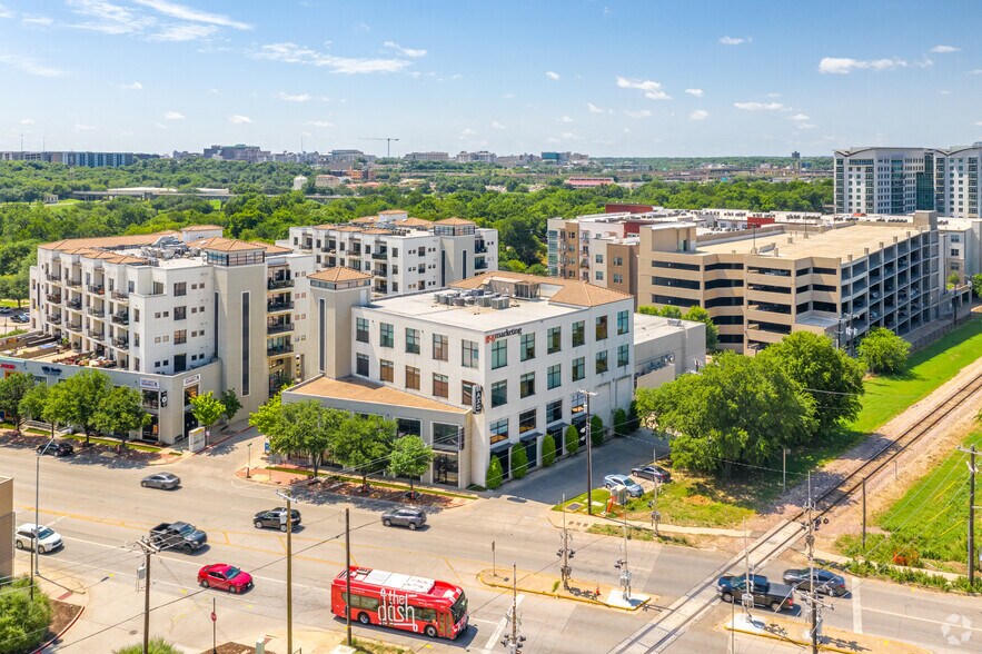 2421 W 7th St, Fort Worth, TX à louer - Aérien – Image 3 sur 3