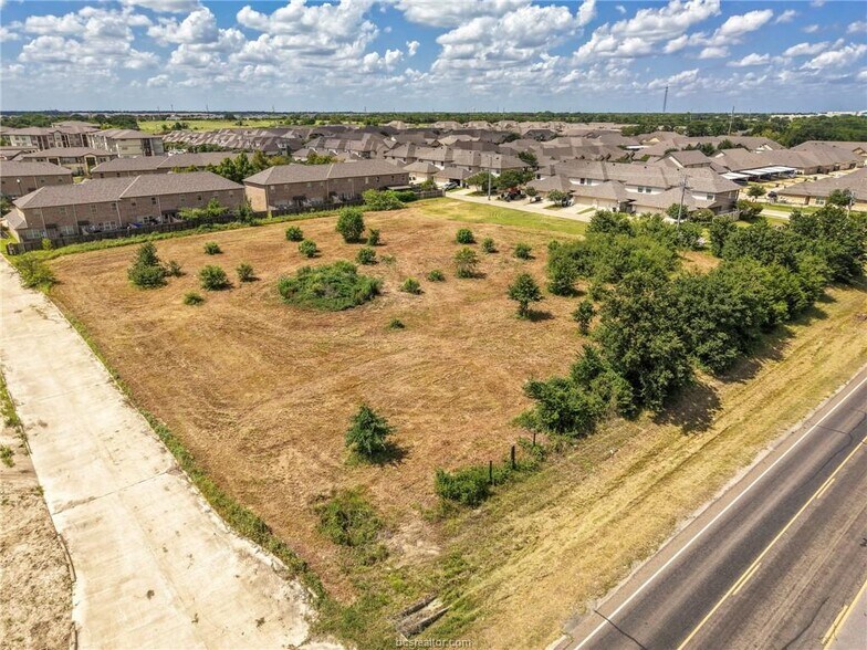 3711 Harvey Rd, College Station, TX à vendre - Photo de l’immeuble – Image 3 sur 10
