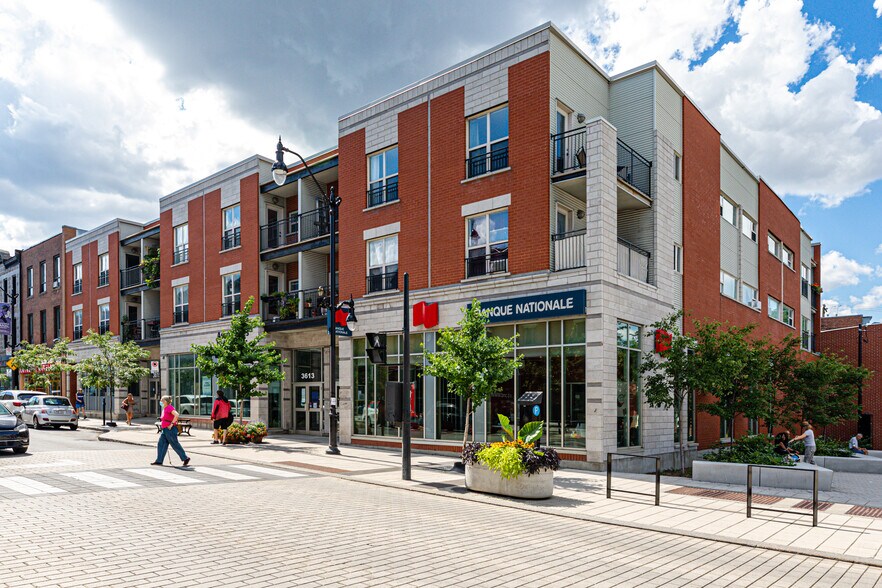3611-3617 Rue Notre-Dame O, Montréal, QC à louer - Photo principale – Image 3 sur 3