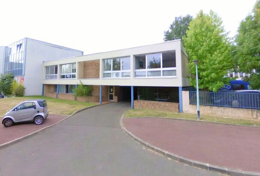 Bureau dans Saint-Germain-en-Laye à vendre - Photo de l’immeuble – Image 1 sur 6