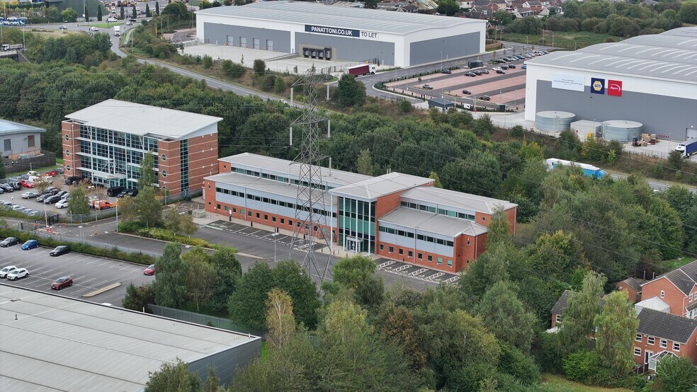 Moorhead Way, Rotherham à louer - Photo de l’immeuble – Image 1 sur 7