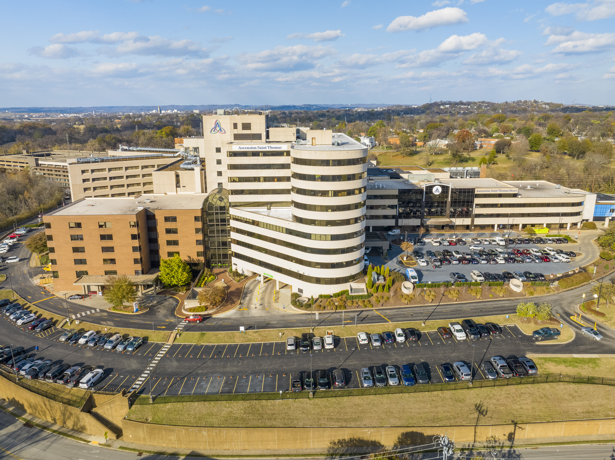 4230 Harding Rd, Nashville, TN à louer Aérien– Image 1 sur 15