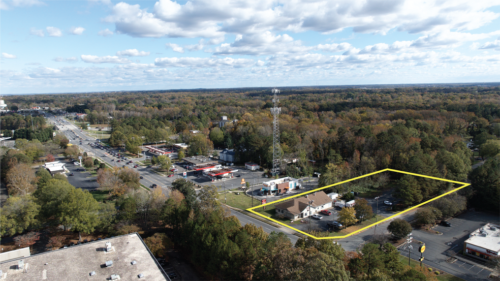 4400 Sunset Rd, Charlotte, NC à louer - Photo de l’immeuble – Image 1 sur 11