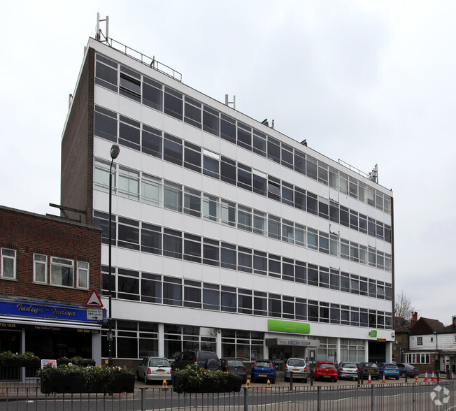 348-352 High St, Sutton à louer - Photo de l’immeuble – Image 3 sur 3