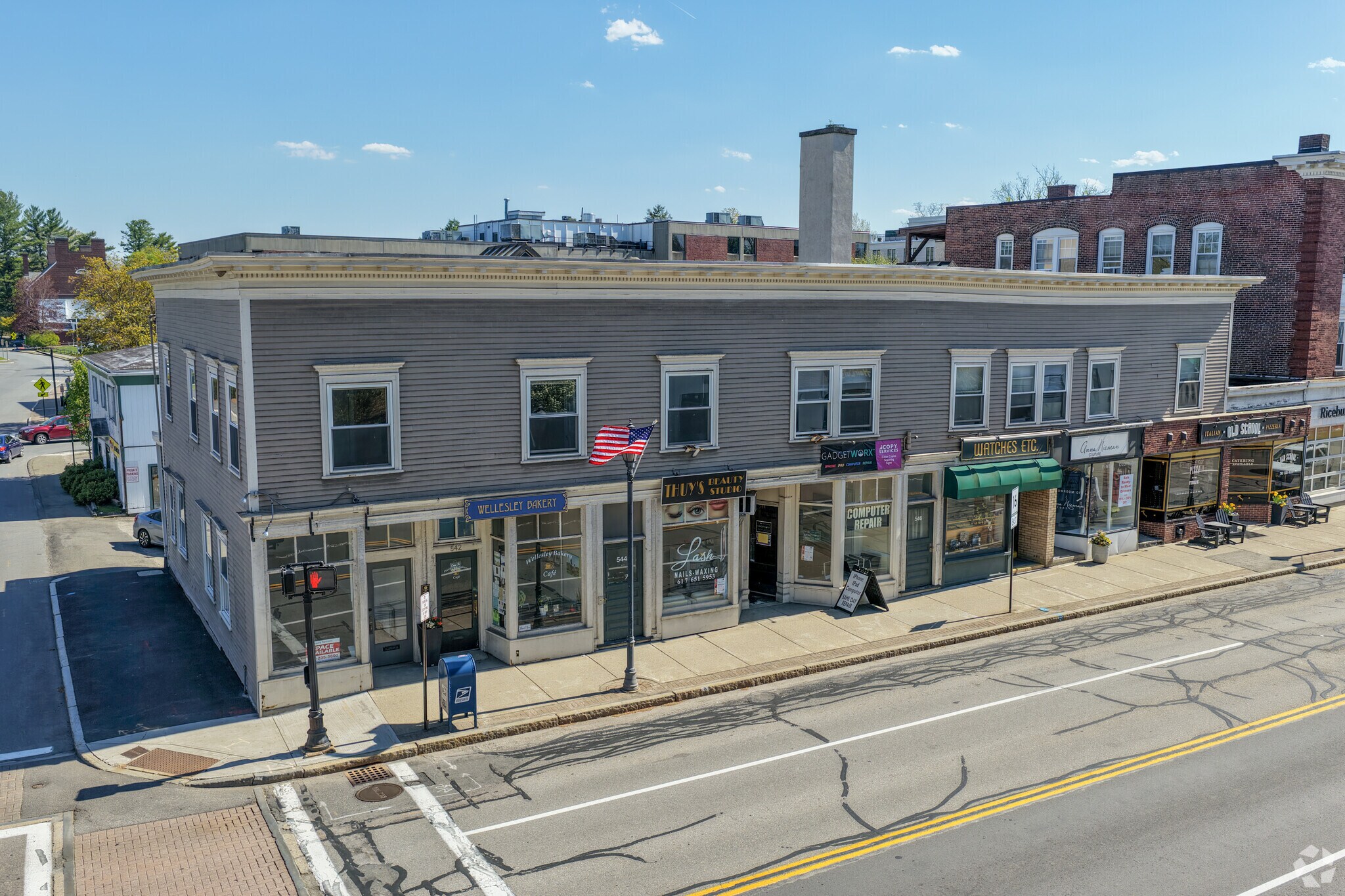 540-550 Washington St, Wellesley, MA à louer Photo principale– Image 1 sur 8
