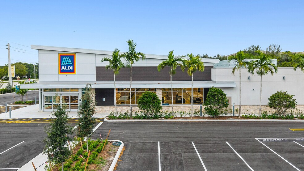 2301 W Sample Rd, Pompano Beach, FL à vendre - Photo de l’immeuble – Image 2 sur 5
