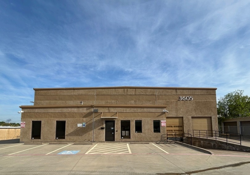 3605 Kim Dr, Irving, TX à louer Photo principale– Image 1 sur 12
