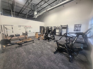 Plus de détails pour 2555 Westinghouse Blvd, Charlotte, NC - Local d'activités à louer