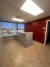 2021 E Commercial Blvd, Fort Lauderdale, FL à louer Photo intérieure– Image 1 sur 6