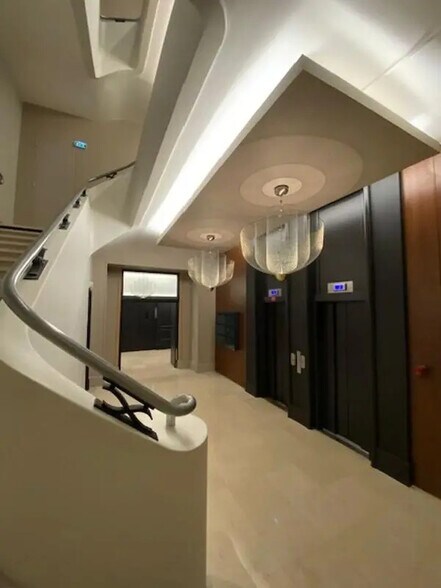 Bureau dans Le Havre à vendre - Hall d’entrée – Image 3 sur 4