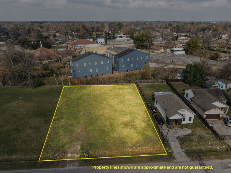 950 Granville Dr, Houston, TX à vendre - Photo de l’immeuble – Image 2 sur 7