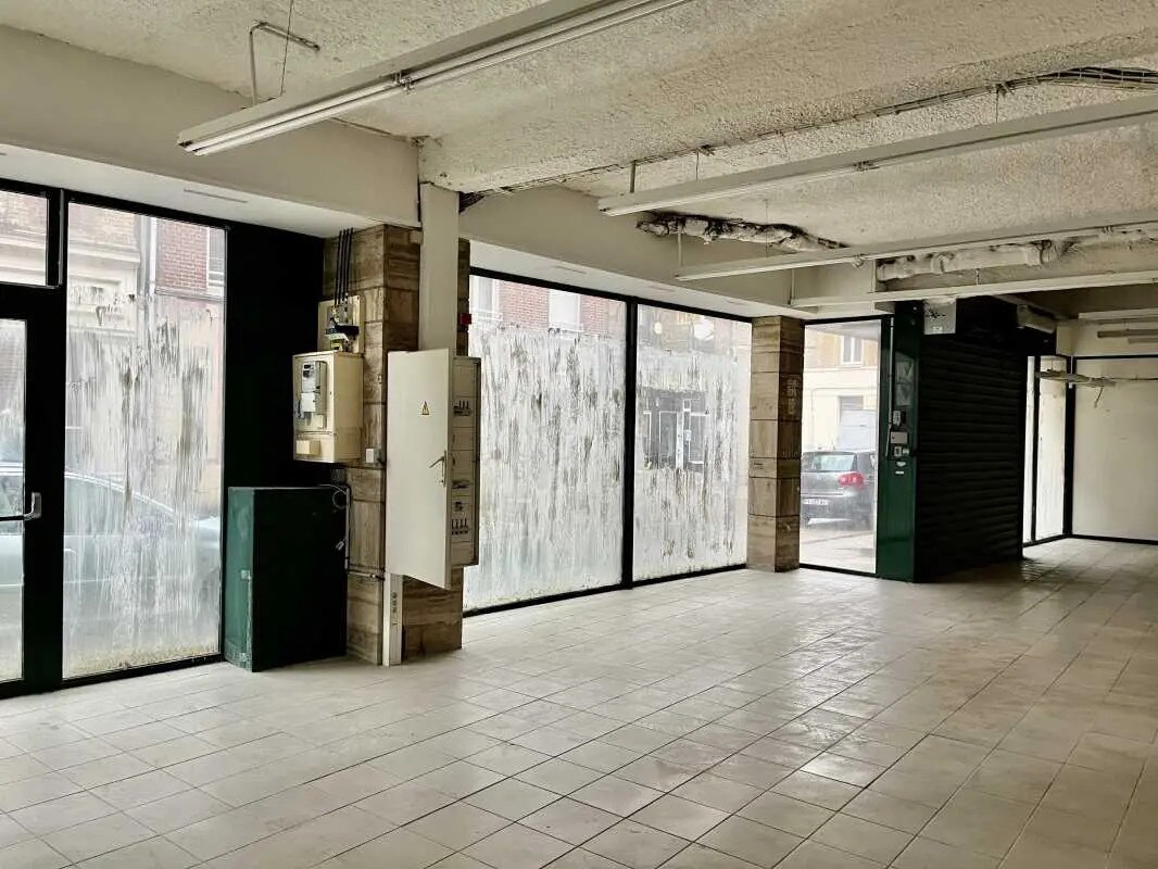 Local commercial dans Caudebec-lès-Elbeuf à vendre Photo de l’immeuble– Image 1 sur 8