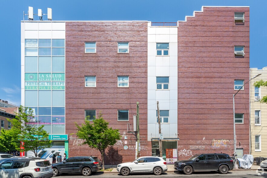 331 Knickerbocker Ave, Brooklyn, NY à louer - Photo de l’immeuble – Image 2 sur 5