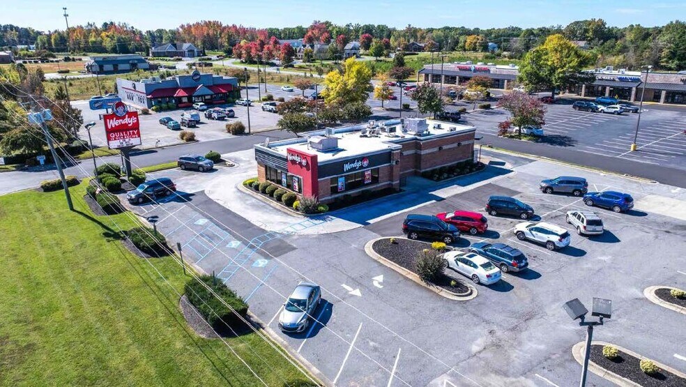 1533 Freeway Dr, Reidsville, NC à vendre - Photo de l’immeuble – Image 1 sur 3