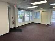Suite102_Entrance_2