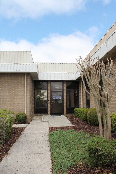 315 Wynn Dr NW, Huntsville, AL à louer - Photo de l’immeuble – Image 3 sur 5