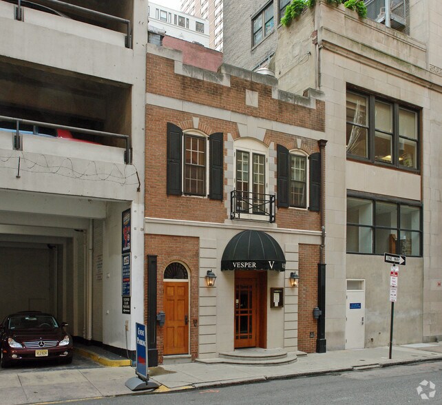 223 S Sydenham St, Philadelphia, PA à vendre - Photo principale – Image 1 sur 5