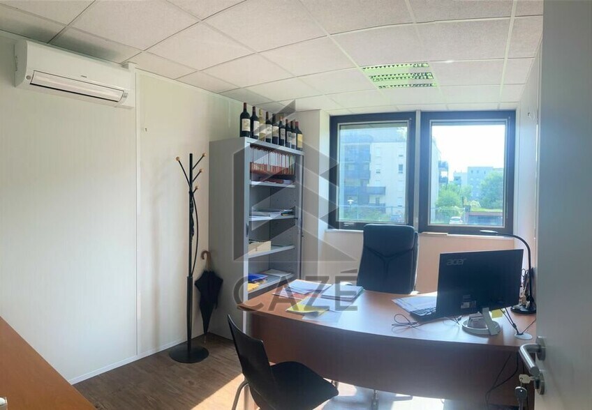 Bureau dans Bruges à louer - Photo intérieure – Image 2 sur 5