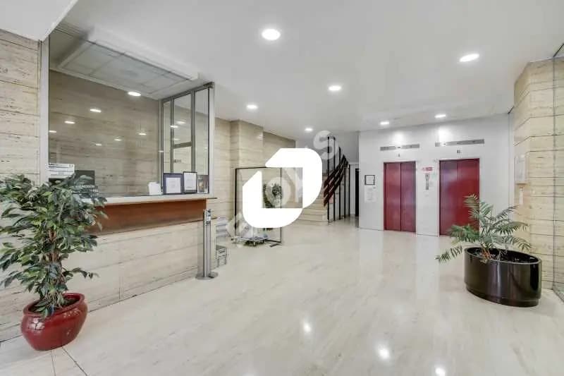 Bureau dans Montreuil à vendre - Hall d’entrée – Image 2 sur 8