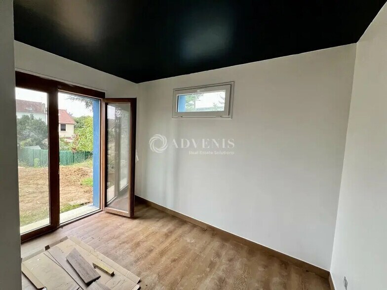 Bureau dans Sannois à louer - Photo de l’immeuble – Image 3 sur 7