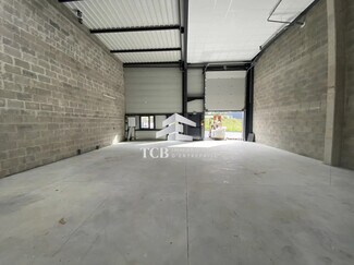 Plus de détails pour Local d'activités à louer